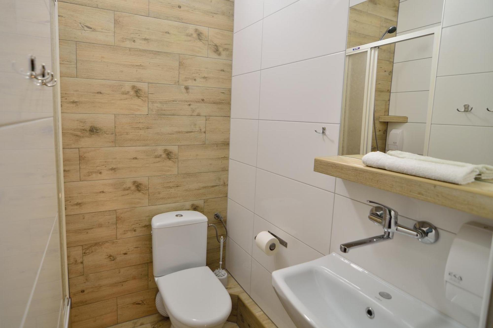 Hotel Gracja Kuznia Raciborska Dış mekan fotoğraf